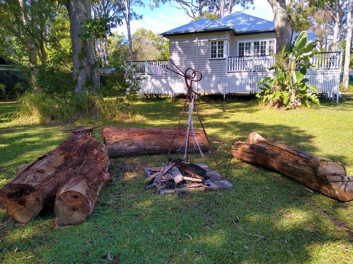 Lake Weyba Noosa Lodge & Kangaroos 佩里吉安比奇 外观 照片