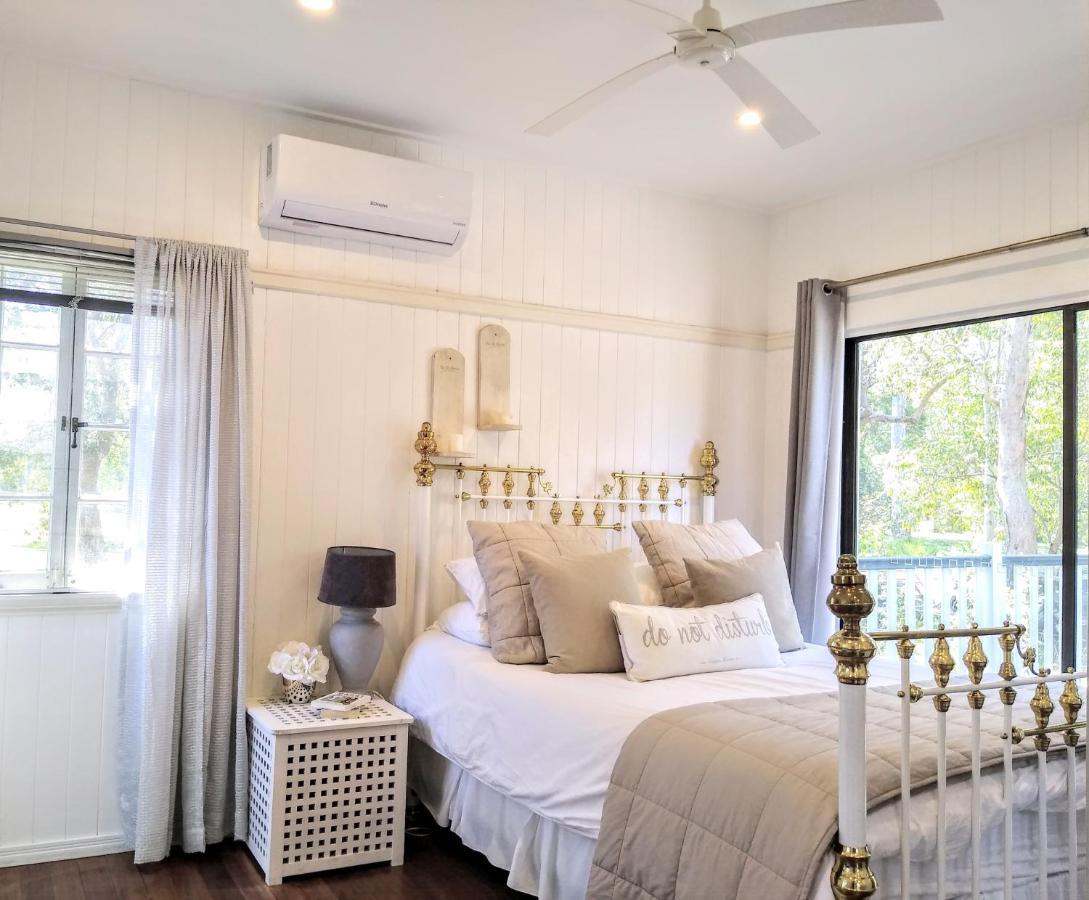 Lake Weyba Noosa Lodge & Kangaroos 佩里吉安比奇 外观 照片